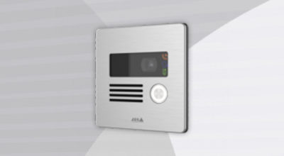 AXIS I8016-LVE Network Video Intercom front-left view.